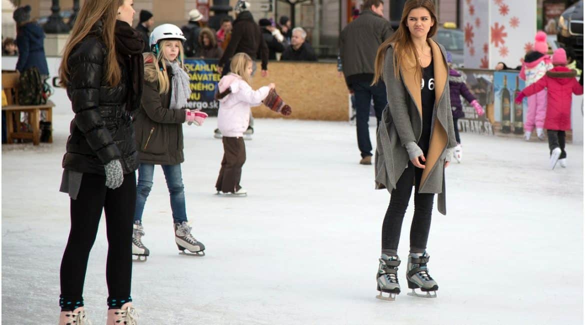 ice skating philly-famous cheesesteaks in philly