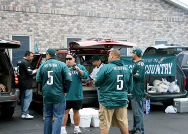 Tailgating Tips: How to Host the Ultimate Football Party